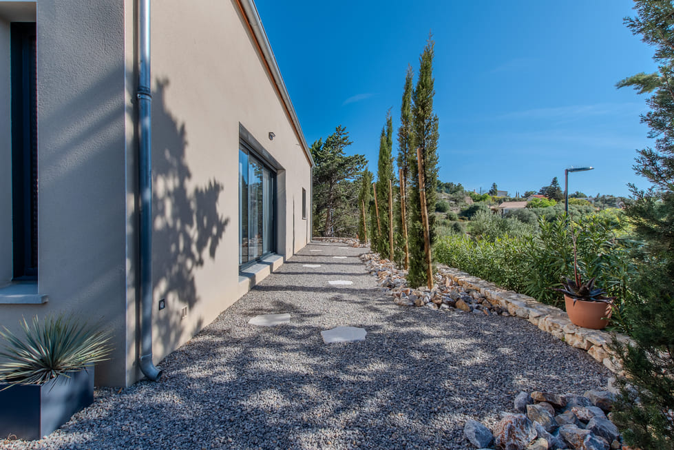 Art extérieur de maison construite par Maison Kamci à Narbonne